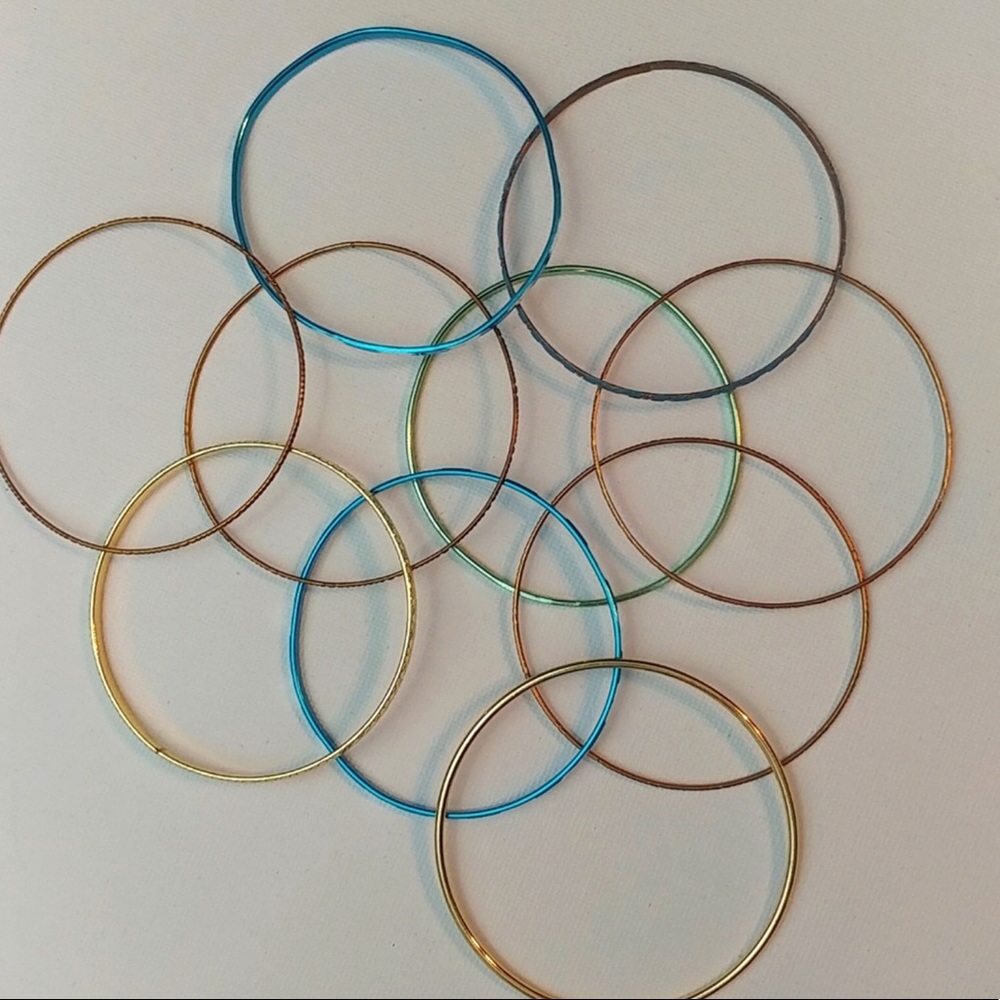 4/$15 💗 Set of 10 Bangles Gold, Blue, & Green